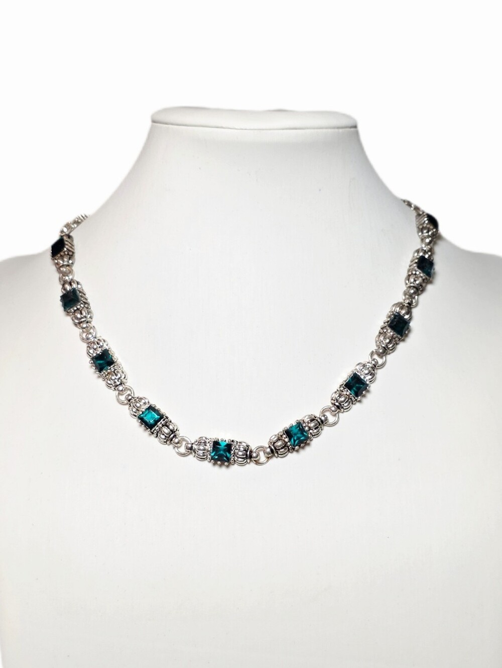 Vintage India Silver-Tone & Faceted Green Stone Link Necklace Bohemian Choker
